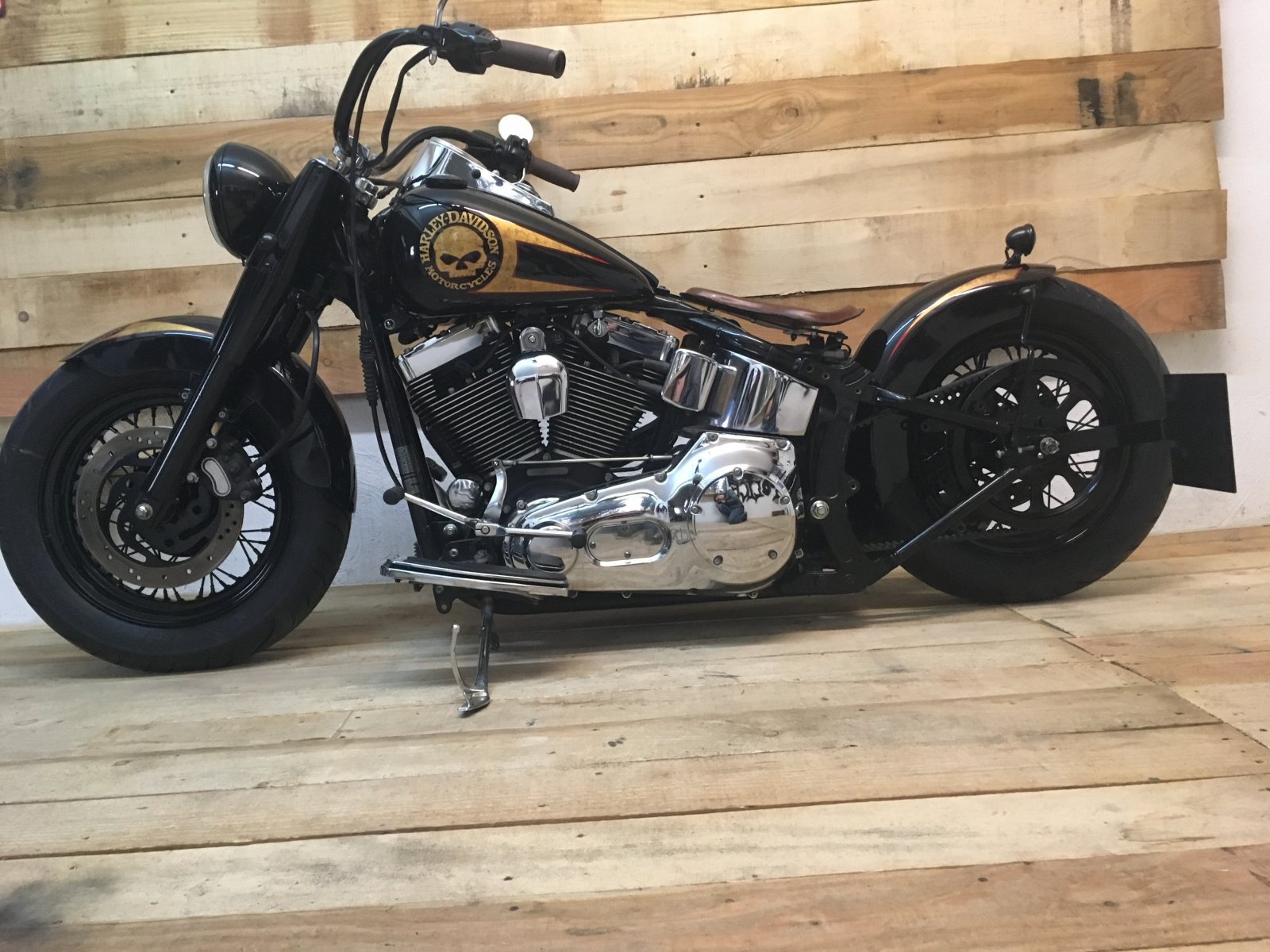 softail deluxe bobber